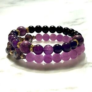 Amethyst delivers soothing energy through stylish Elastic Stretch Bracelets 💕